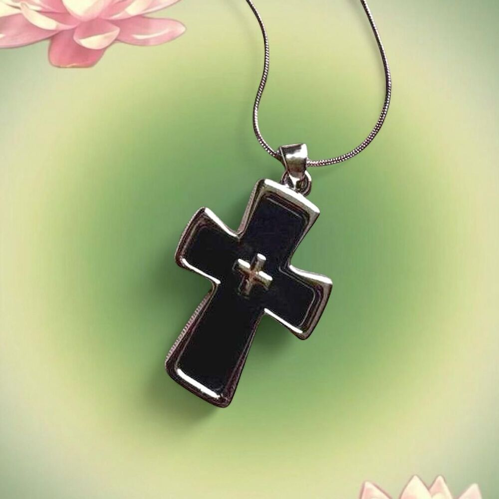 ꧁ᬊᬁ y2k style black and silver simple cross necklace ᬊ᭄꧂